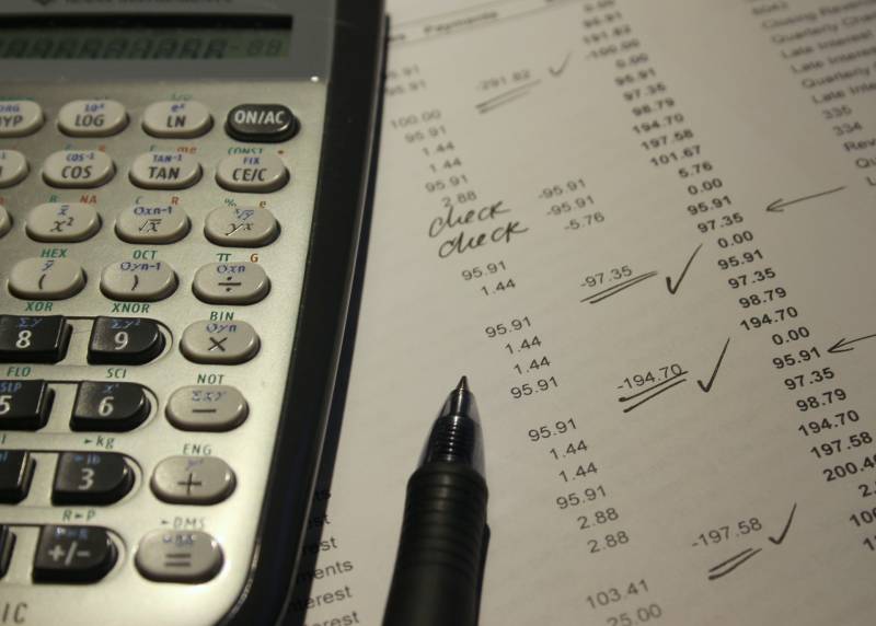 Faire relancer mes factures impayées par un prestataire en région centre